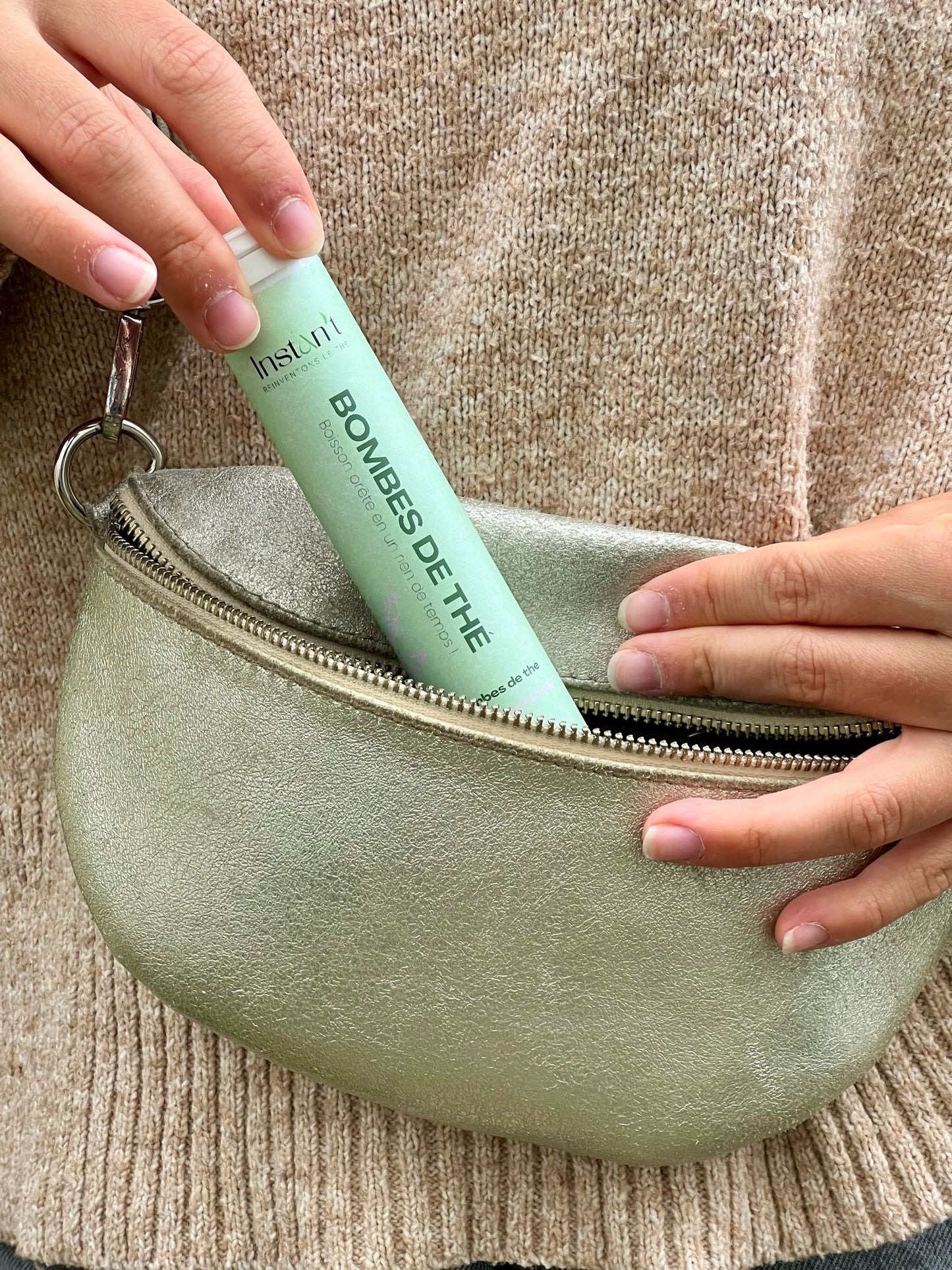 Tube de 8 bombes de thĂ© Fruits Rouges đ